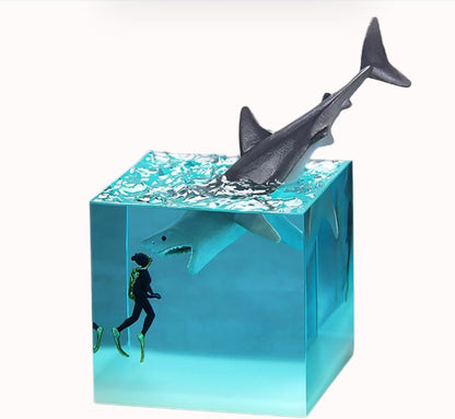 Pryxo™ Ocean Whale Resin Cube🐋